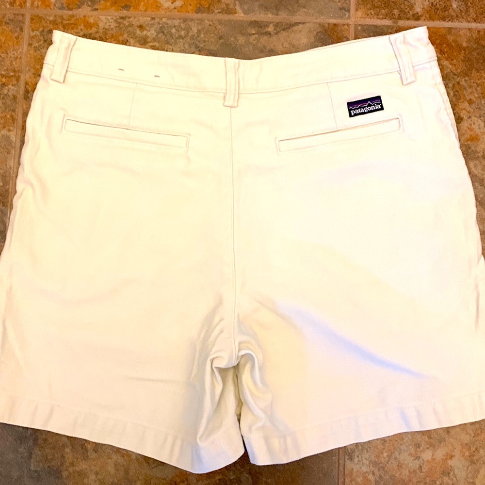 Like New!  Patagonia organic cotton shorts women 8.